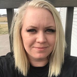 Meet your Posher, Briana